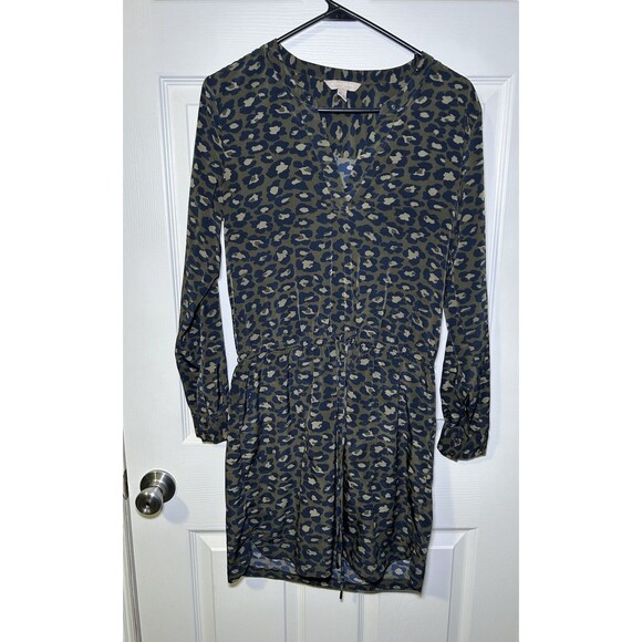 Banana Republic Dresses & Skirts - Banana Republic Women’s Long Sleeve Tie Waist Animal Print Dress Olive Size 2